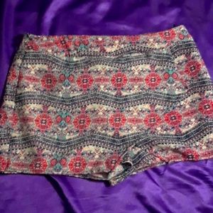 Floral pattern dress shorts